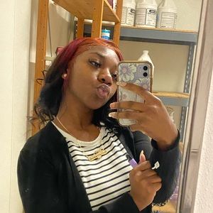 Meet your Posher, Amirah